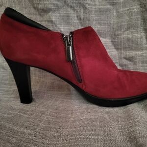 Aquatalia Women Red Burgundy Wine Suede booties Ankle Boot Size 9